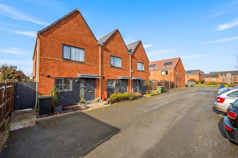 2 bedroom end of terrace house for sale, Empire Walk, Bordon, Hampshire, GU35