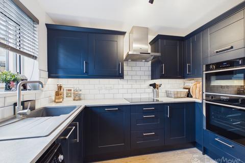 2 bedroom end of terrace house for sale, Empire Walk, Bordon, Hampshire, GU35