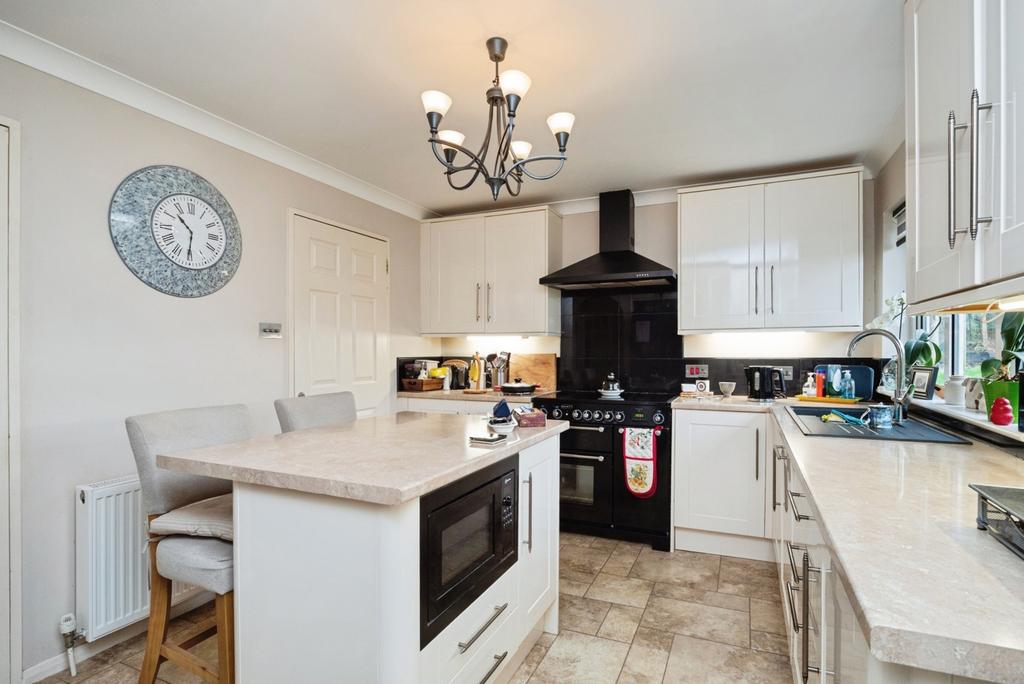 Kitchen/Breakfast 2