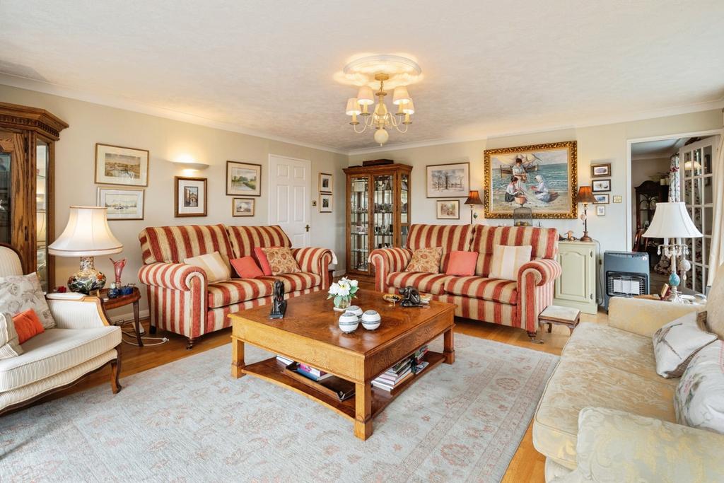 Langham Road, Robertsbridge, East Sussex, TN32 – další