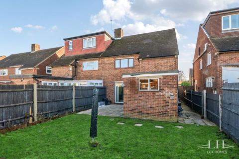 undefined, Mungo Park Road, Rainham