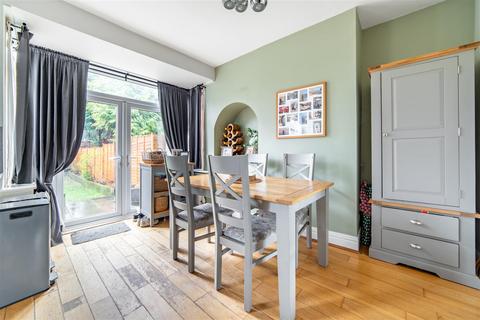 3 bedroom semi-detached house for sale, Hollywood Avenue, Gosforth, Newcastle Upon Tyne, NE3