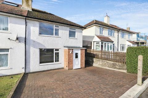3 bedroom house to rent, Sullivan Way, Elstree, Borehamwood
