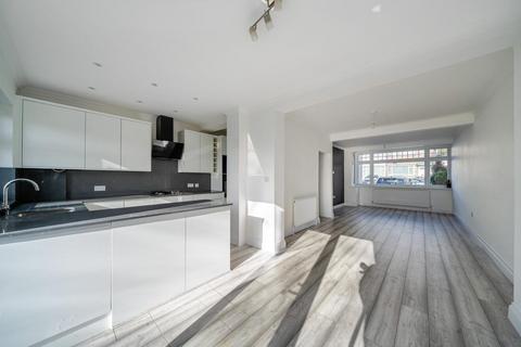 3 bedroom terraced house for sale, Reynolds Drive, Edgware HA8