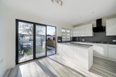 3 bedroom terraced house for sale, Reynolds Drive, Edgware HA8