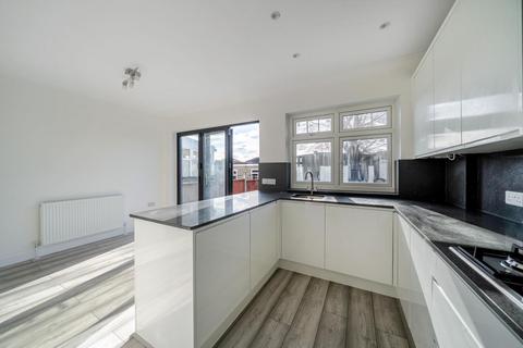 3 bedroom terraced house for sale, Reynolds Drive, Edgware HA8