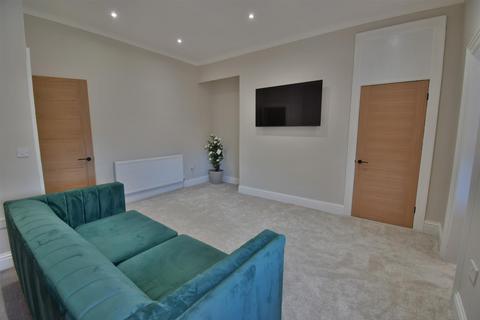 2 bedroom flat for sale, Belle Vue Crescent, South Shields