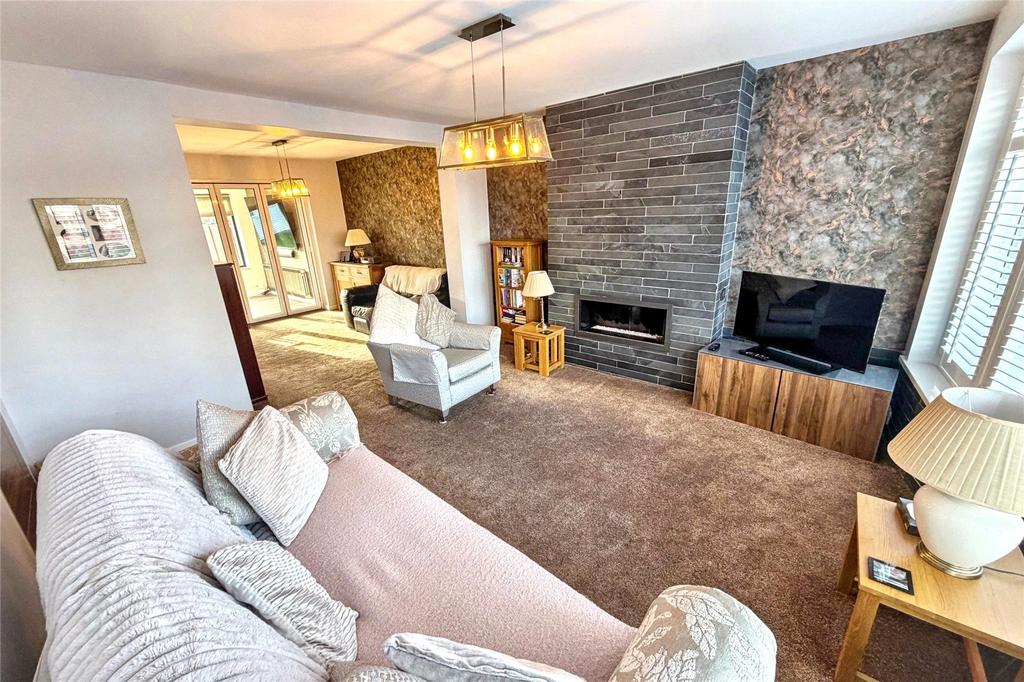 Lounge Dining Room