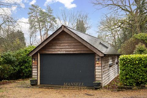 undefined, Herons Lea, Crawley RH10
