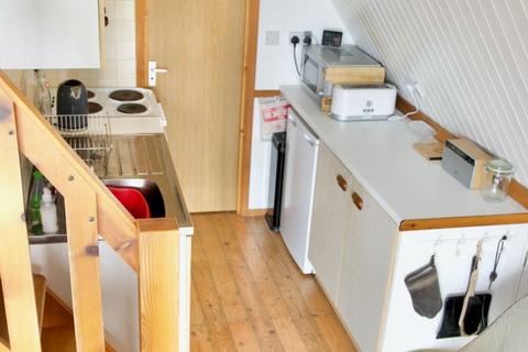 4 bedroom chalet for sale, Upper Street, Kingsdown CT14