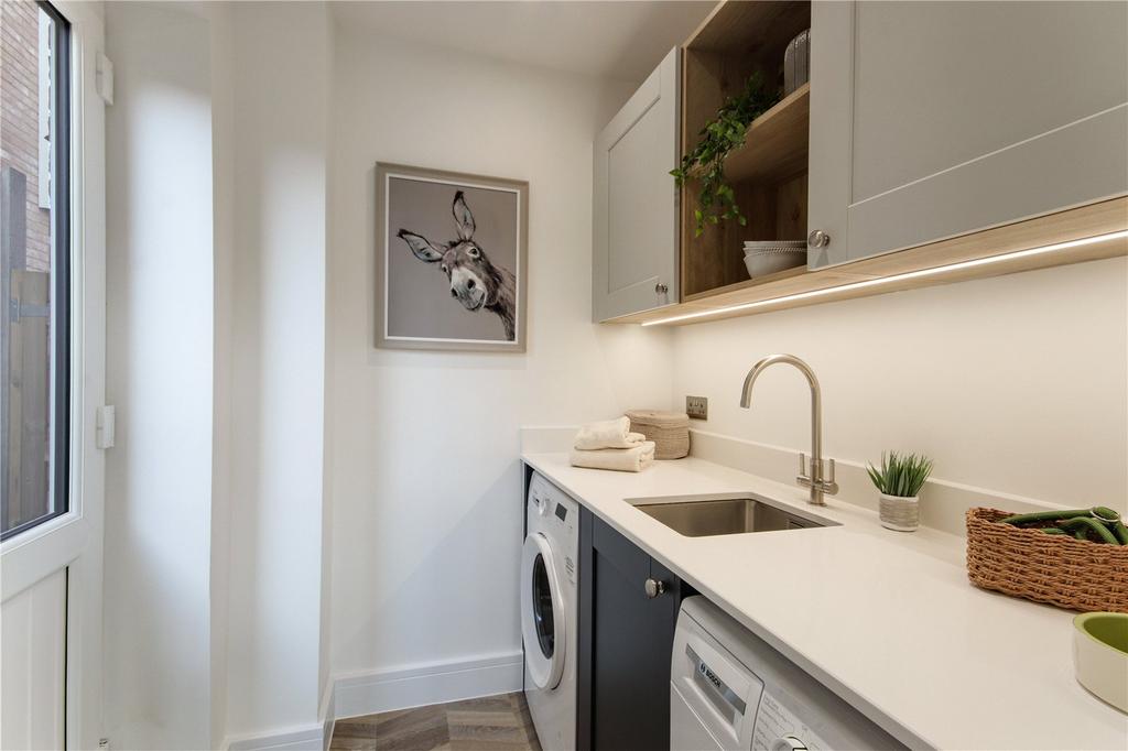 Plot 21 Utility