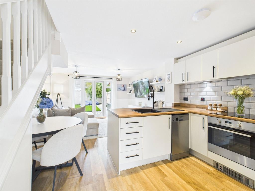 Kitchen/Dining