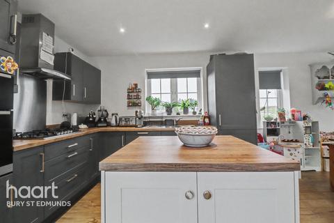 4 bedroom detached house for sale, Procession Way, Elmswell, Bury St Edmunds