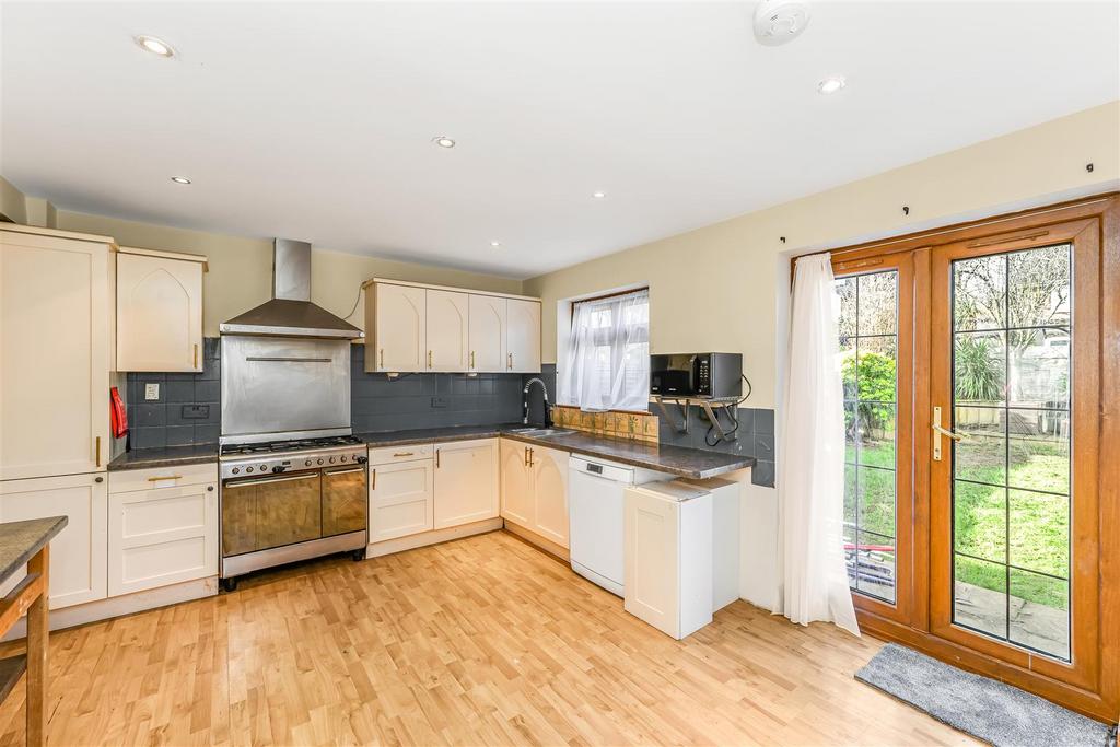 82 Walpole road-13.jpg