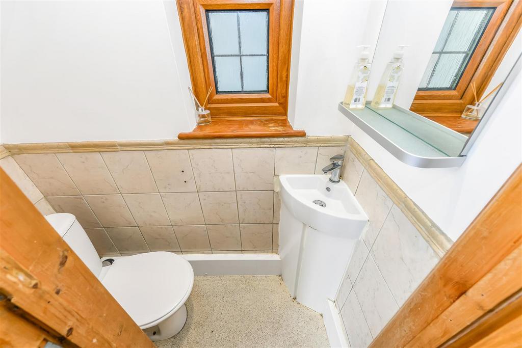 82 Walpole road-17.jpg