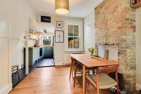 2 bedroom end of terrace house for sale, Mawson Road, Cambridge CB1