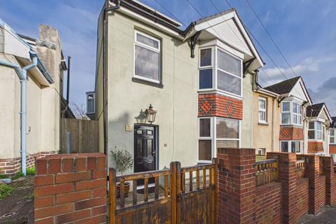4 bedroom end of terrace house for sale, St. Pauls Road, Paignton