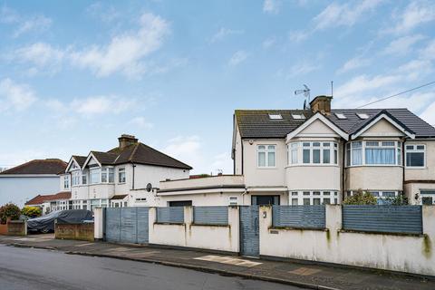 4 bedroom semi-detached house for sale, Pembroke Avenue, Enfield