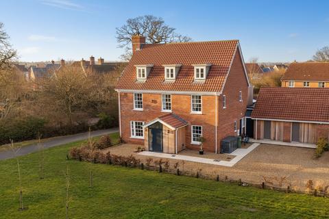 5 bedroom detached house for sale, Gudgeon Road, Mulbarton, Norwich