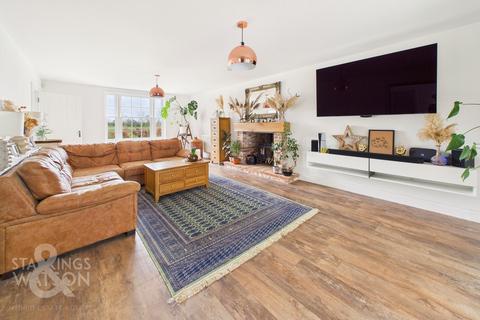 5 bedroom detached house for sale, Gudgeon Road, Mulbarton, Norwich