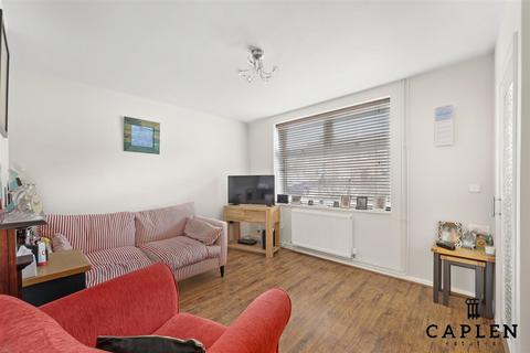 2 bedroom house for sale, Willingale Road, Loughton