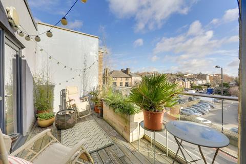 1 bedroom flat for sale, Brockley Rise, London, SE23