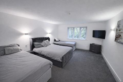 undefined, W Apart Hotel, Rochdale Road, Oldham, Lancashire, OL3