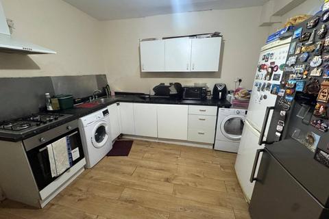 undefined, Myrtle Road, Hounslow, TW3 1QE