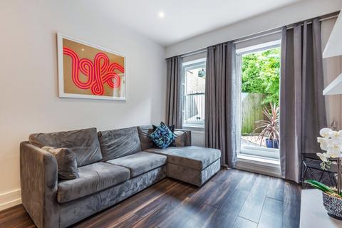 1 bedroom property to rent, Roehampton High Street, Putney, London, SW15