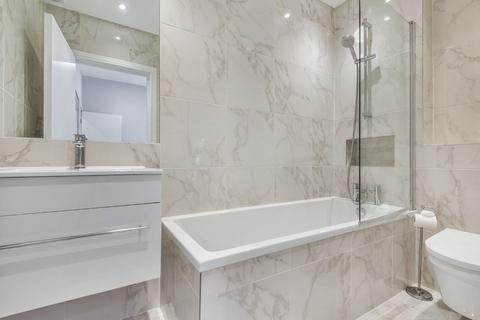 1 bedroom property to rent, Roehampton High Street, Putney, London, SW15