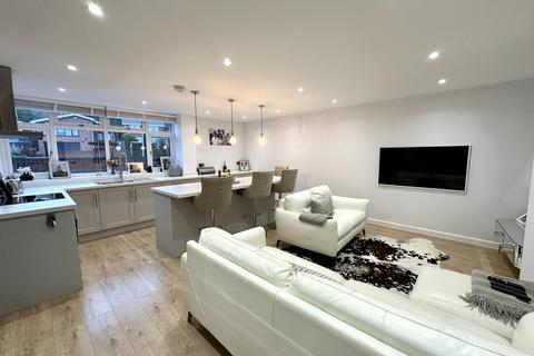 4 bedroom semi-detached bungalow for sale, Littleworth Road, Cannock WS12