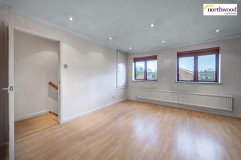 1 bedroom flat for sale, Church Lane, Kings Langley, WD4