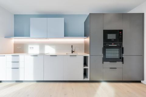 Studio to rent, Peninsula Gardens, Greenwich Peninsula, London SE10