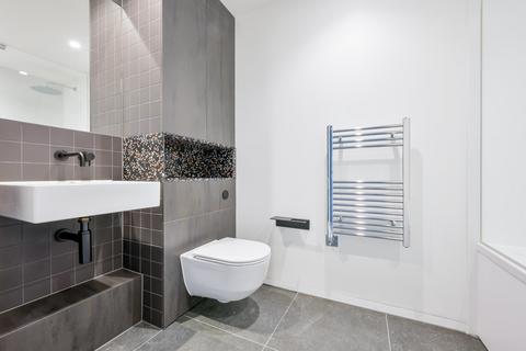 Studio to rent, Peninsula Gardens, Greenwich Peninsula, London SE10