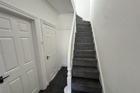 3 bedroom terraced house to rent, Mount Grove Birkenhead