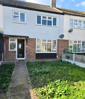 3 bedroom terraced house to rent, Bradfield Drive, Barking IG11