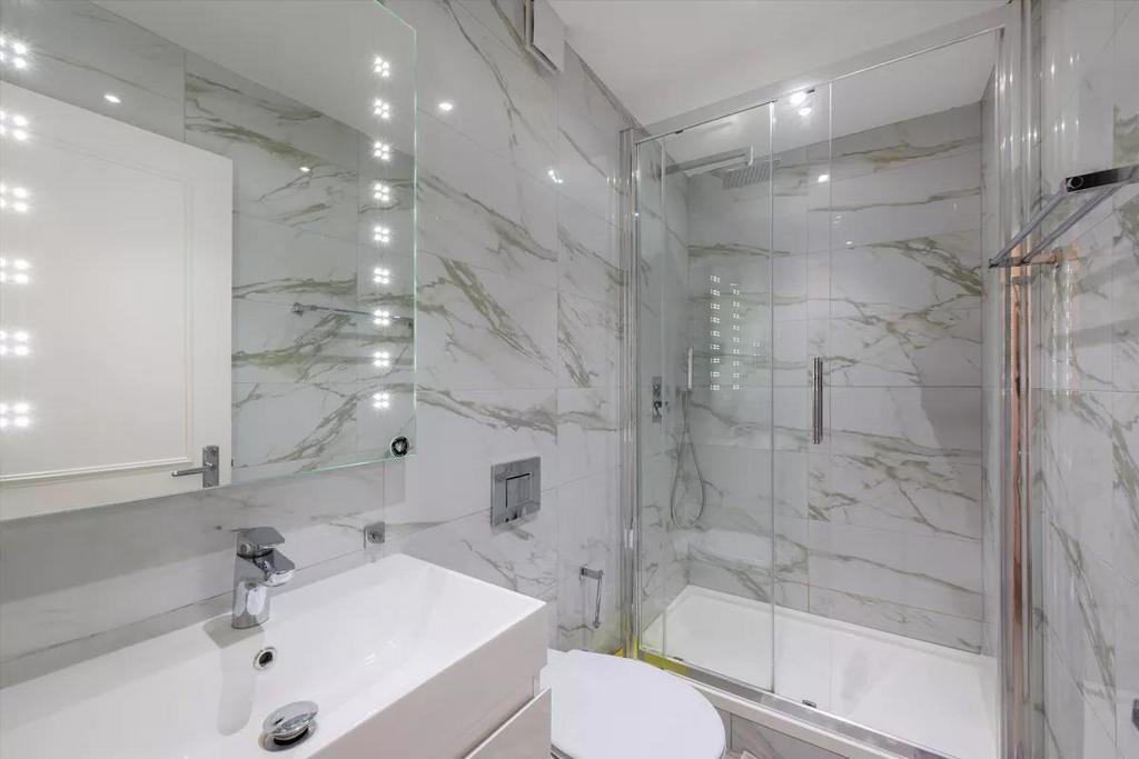 Bath2.jpg