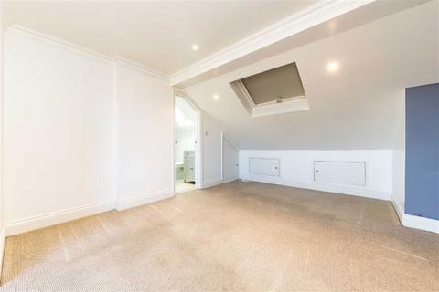 undefined, Stanley Road, Teddington TW11