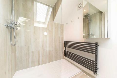 undefined, Stanley Road, Teddington TW11