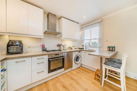 undefined, Stanley Road, Teddington TW11