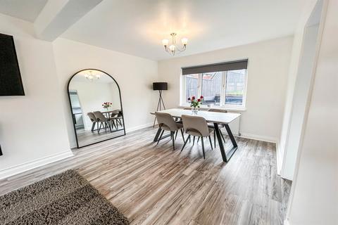3 bedroom semi-detached house for sale, Rannoch Road, Redhouse