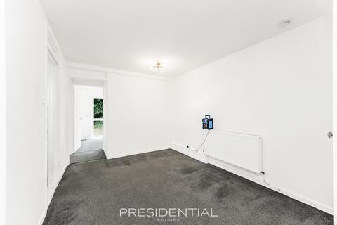 undefined, Kirton Close, Hornchurch RM12
