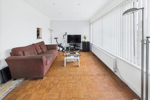 undefined, The Broadway, Southwick