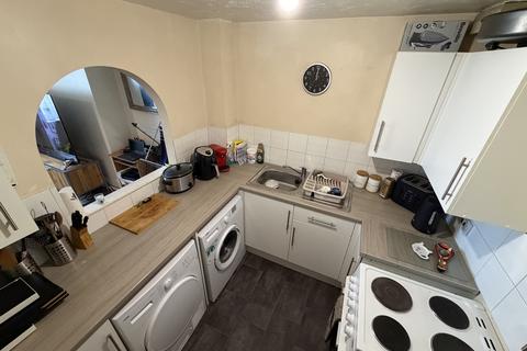 2 bedroom flat for sale, Charlecote Park, Telford TF3