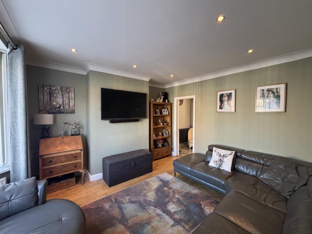 Living room 2