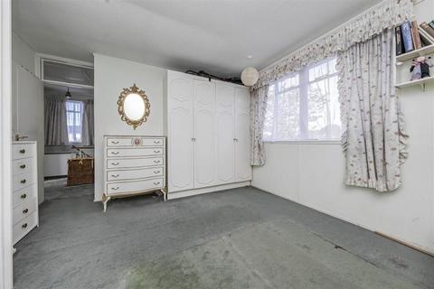 undefined, 2 Dyson Close, Windsor, Berkshire, SL4 3LZ
