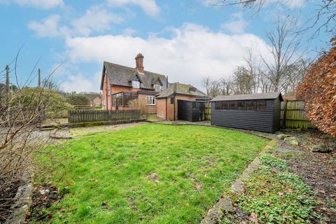undefined, Southington, Overton, Basingstoke, RG25 3DD