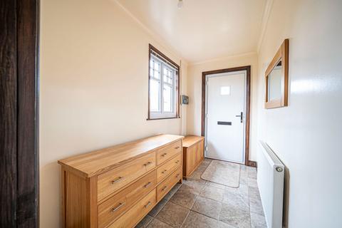undefined, Southington, Overton, Basingstoke, RG25 3DD