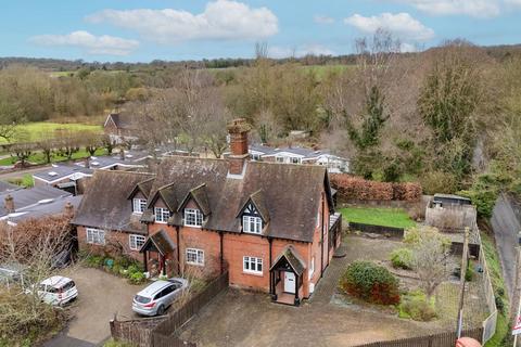 2 bedroom semi-detached house for sale, Southington, Overton, Basingstoke, RG25 3DD