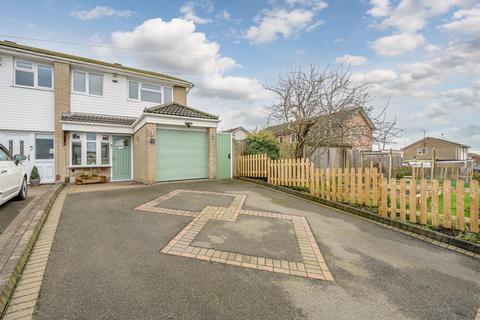 3 bedroom semi-detached house for sale, Thornleigh, Lower Gornal